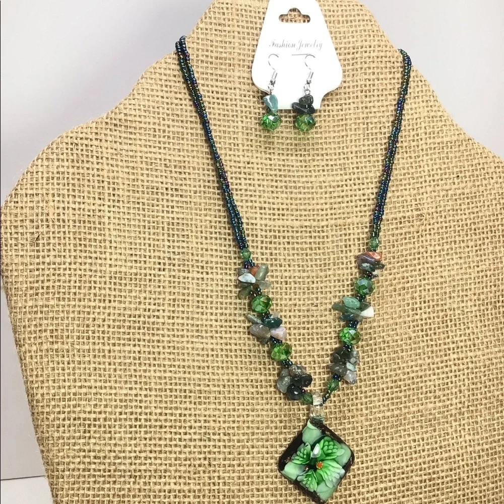 Fashion Green Floral Glass Necklace & Earring Set